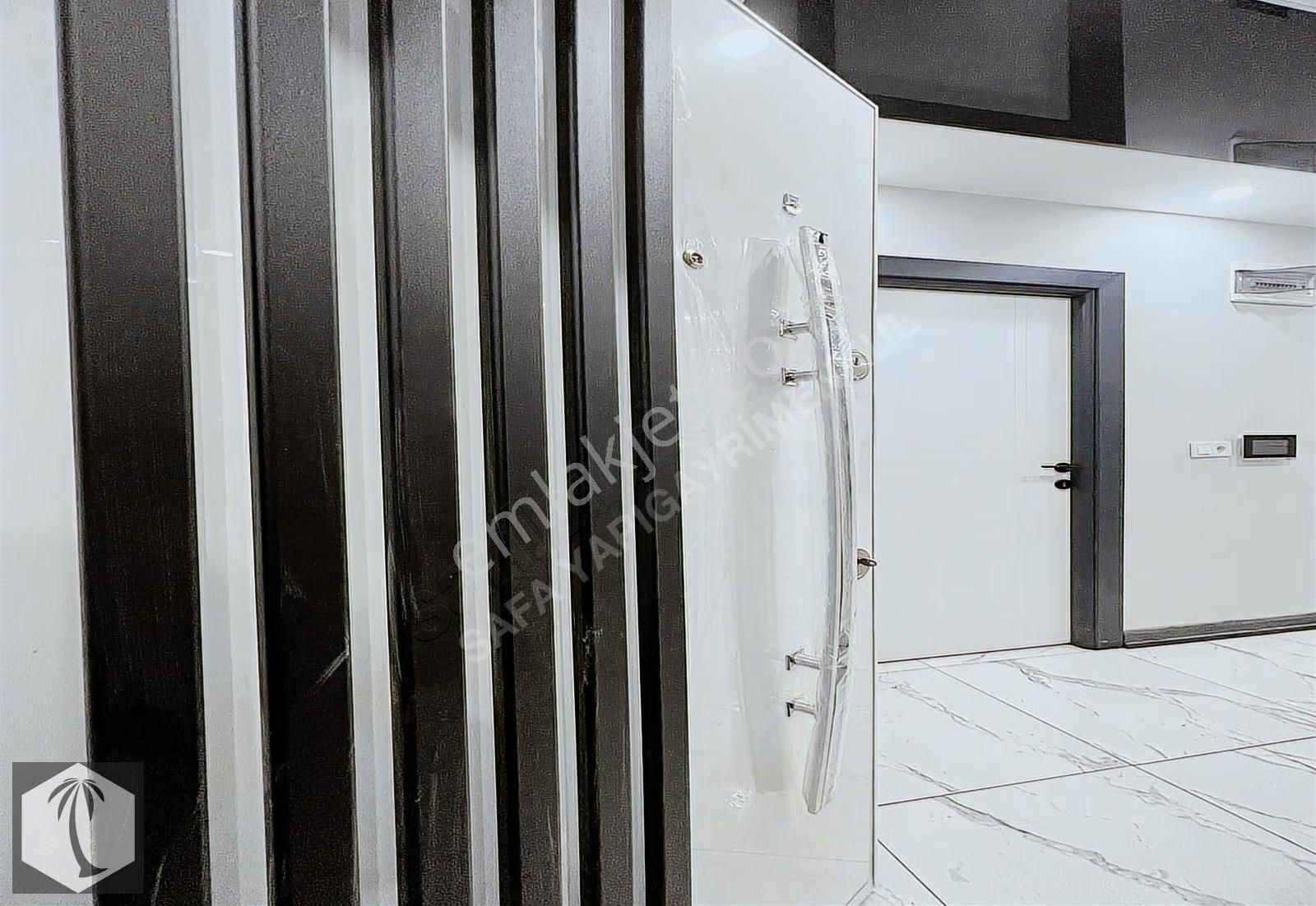 Beylikdüzü Safadan Kavaklıda Site İçi Güvenlikli Çok Geniş 3+1!!