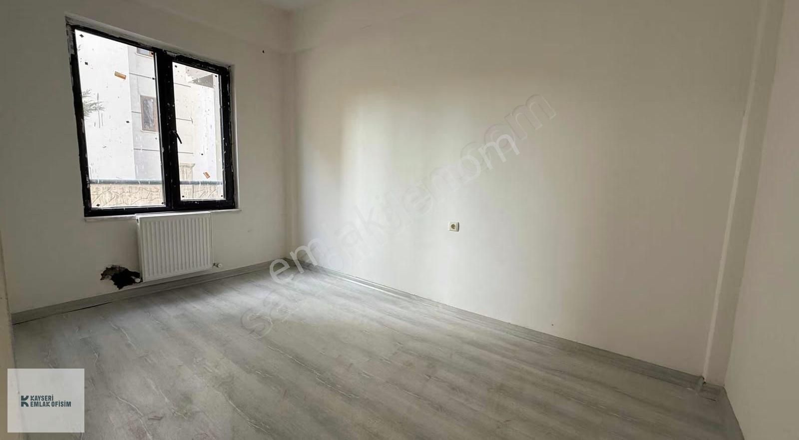 Emlak Ofisimden Fevzi Çakmak Mah. 4+1 Sıfır Daire - Görsel 5