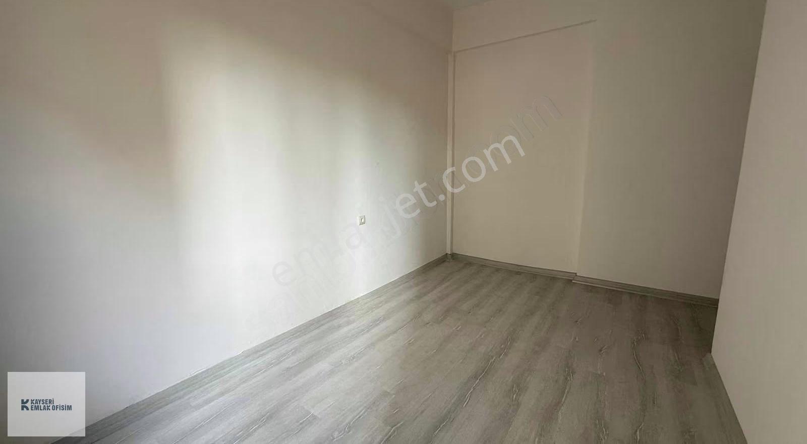 Emlak Ofisimden Fevzi Çakmak Mah. 4+1 Sıfır Daire - Görsel 17