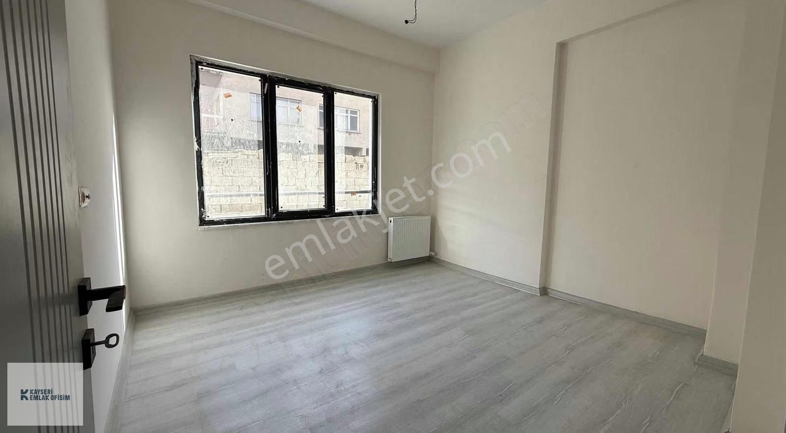 Emlak Ofisimden Fevzi Çakmak Mah. 4+1 Sıfır Daire - Görsel 7