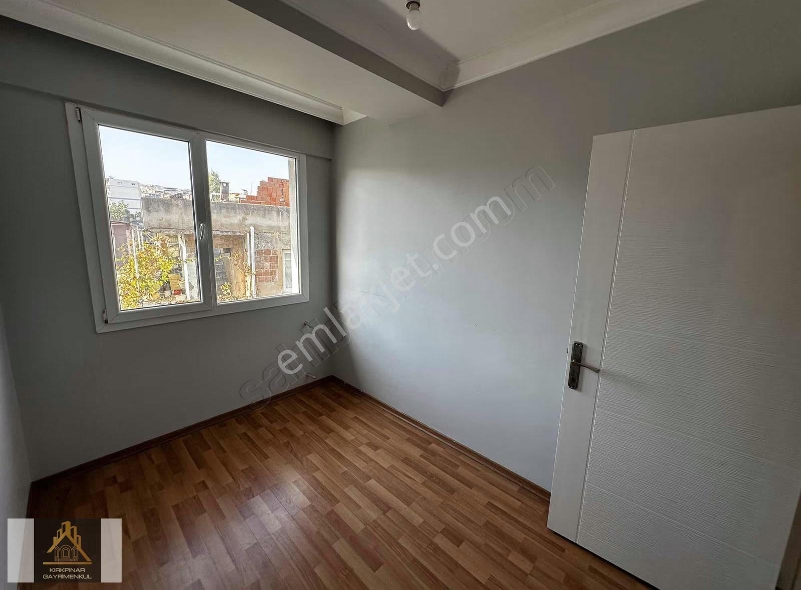 Sarıyer Mahallesinde İşlek Cadde Üzerinde Satılık 3+1 Daire - Görsel 18
