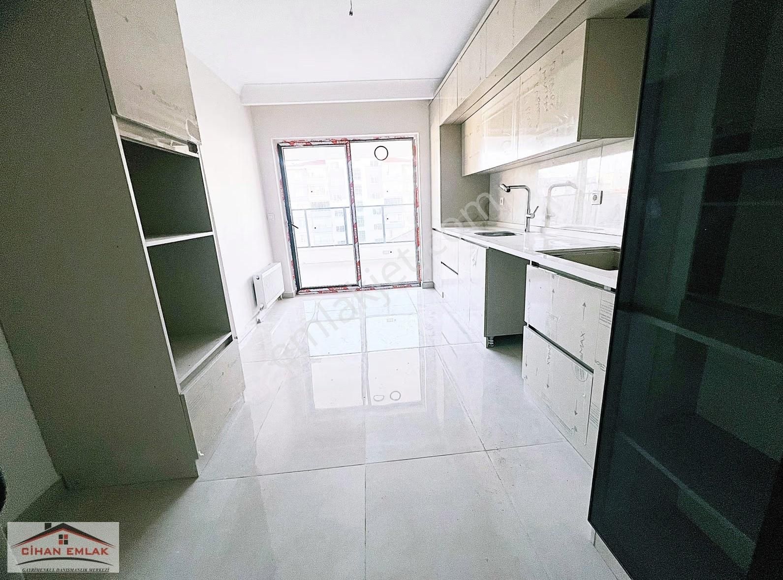 Kayalarda Demirdağ Ve Erolkaya Caddesi Yakını Satlık 4+1 Daire - Görsel 11