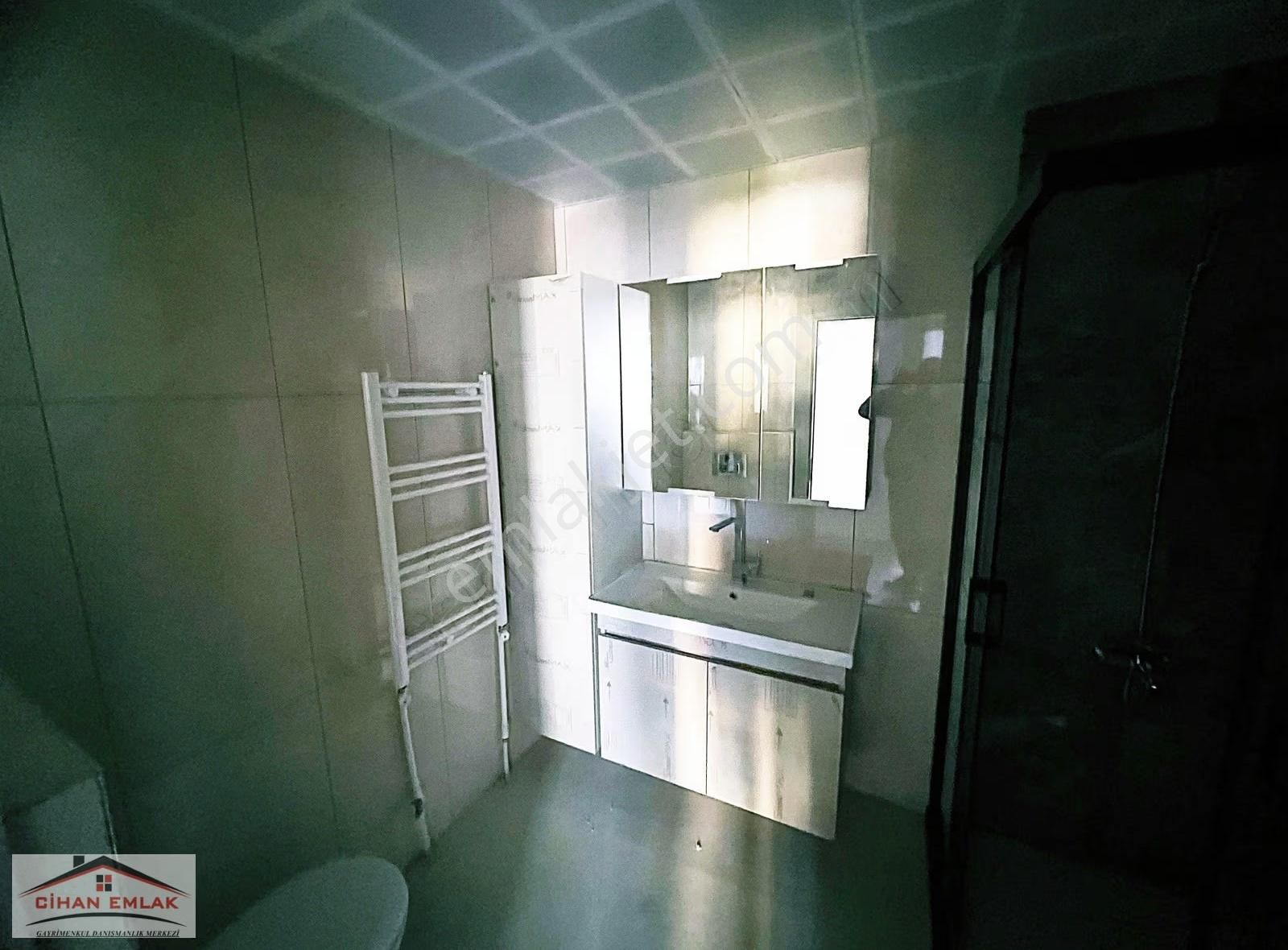 Kayalarda Demirdağ Ve Erolkaya Caddesi Yakını Satlık 4+1 Daire - Görsel 21