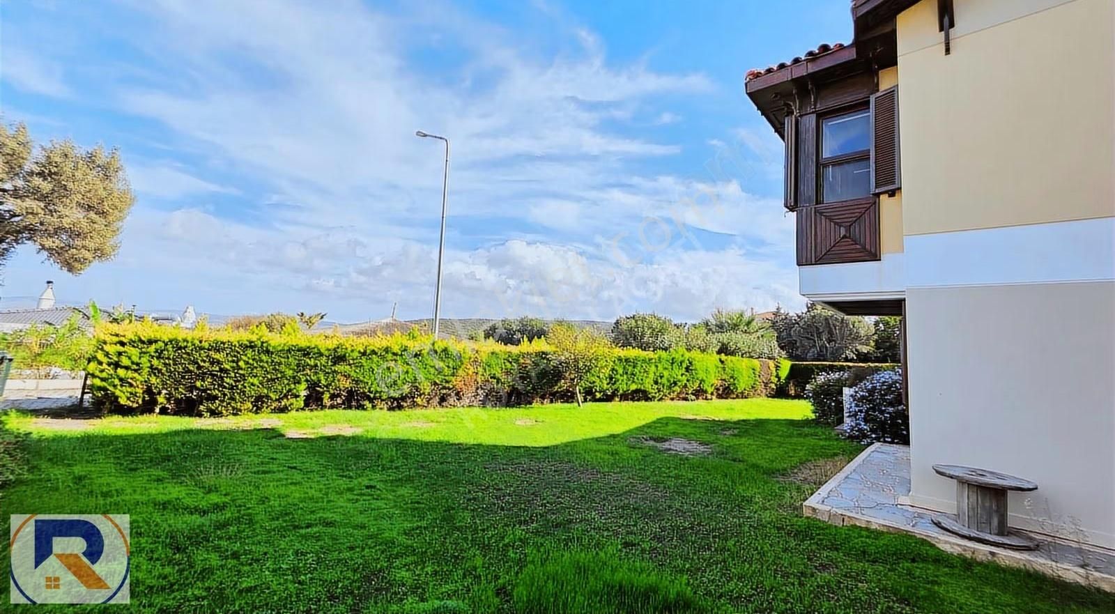 Çeşme Paşalimanında Denize Sıfır 7+2 Satılık Konak - Görsel 25