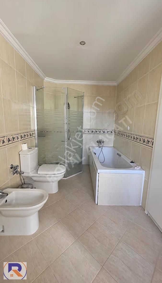 Çeşme Paşalimanında Denize Sıfır 7+2 Satılık Konak - Görsel 3