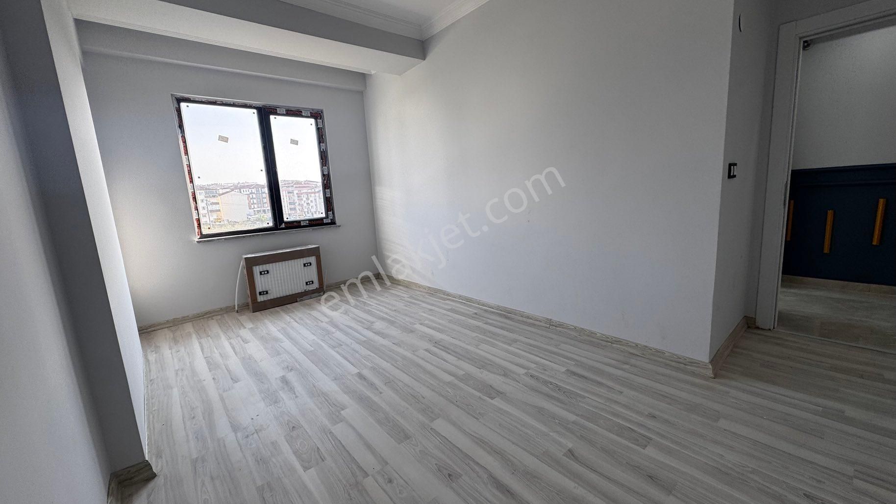 🌟 Yıldız Caddesi’nde Merkezi Konumda Geniş Ve Kullanışlı 3+1 Daire! - Görsel 22