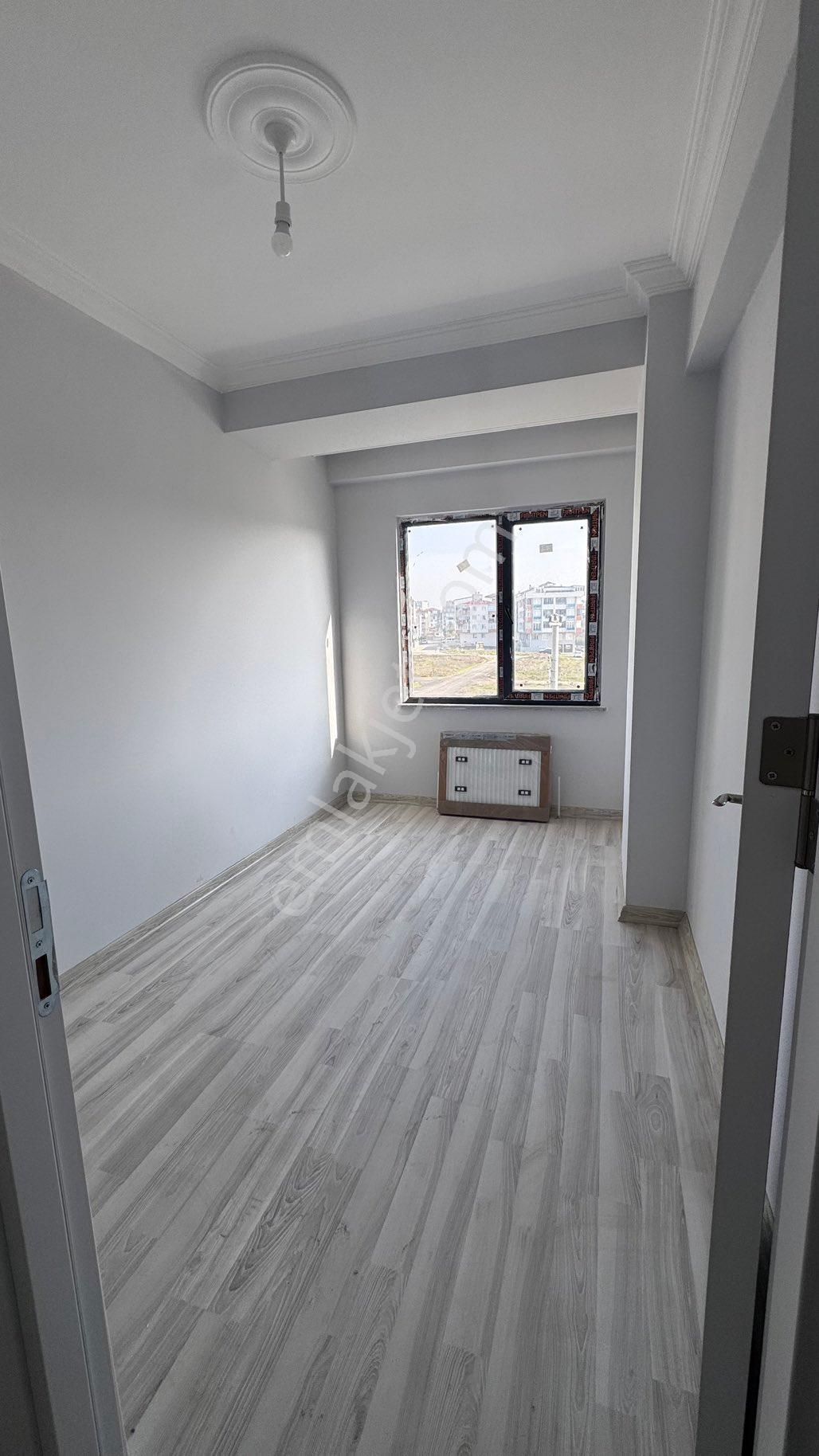 🌟 Yıldız Caddesi’nde Merkezi Konumda Geniş Ve Kullanışlı 3+1 Daire! - Görsel 18