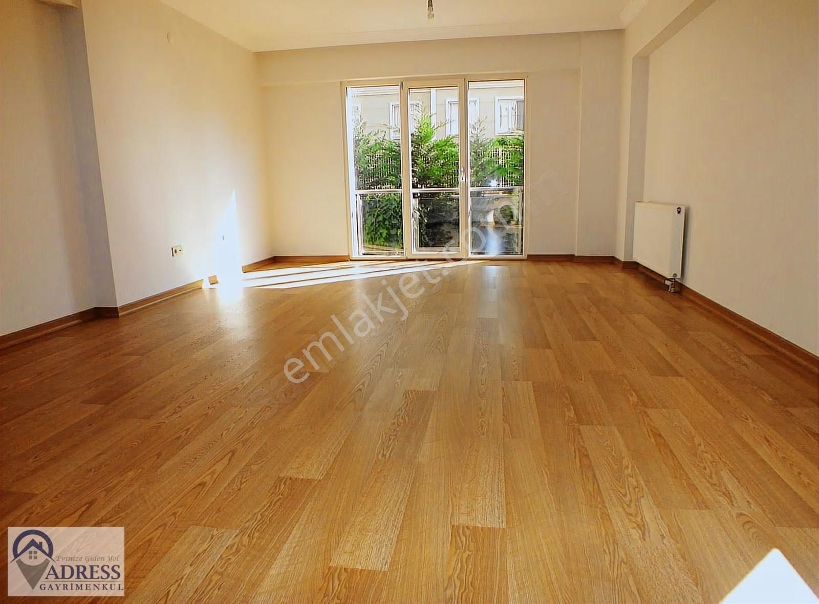 Adressten 3 Blokluk Sit.16m2 Verandalı 3+1 145m2 Satılık Daire - Görsel 2