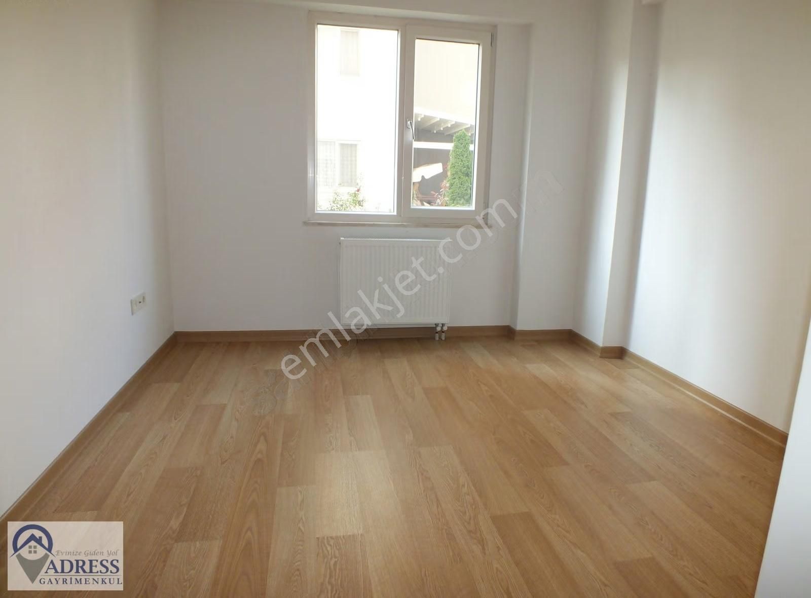 Adressten 3 Blokluk Sit.16m2 Verandalı 3+1 145m2 Satılık Daire - Görsel 15