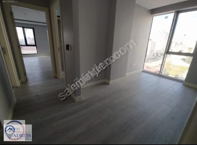 Şerifali Ticari Bölgede 115 M2 Kullanışlı 2+1 Ofis Katı - Görsel 13