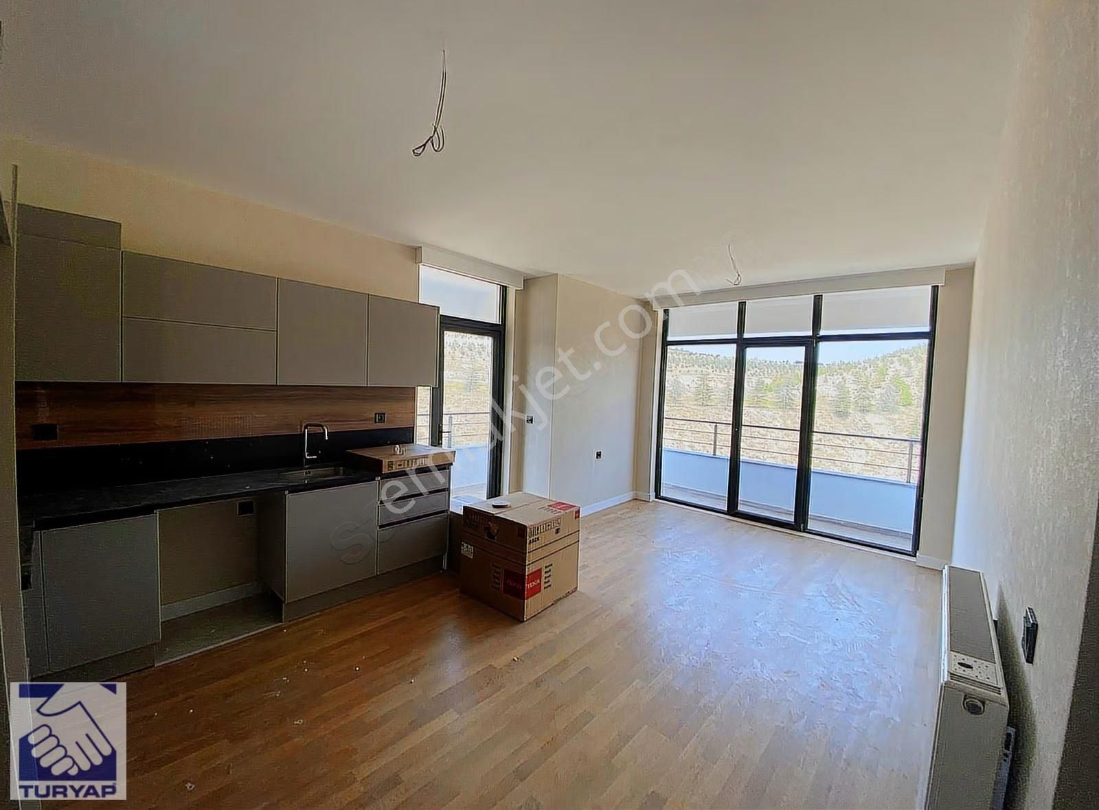 Koru İdealde Eskişehir Yoluna Cephe Mukemmel Konumda 2+1 - Görsel 14