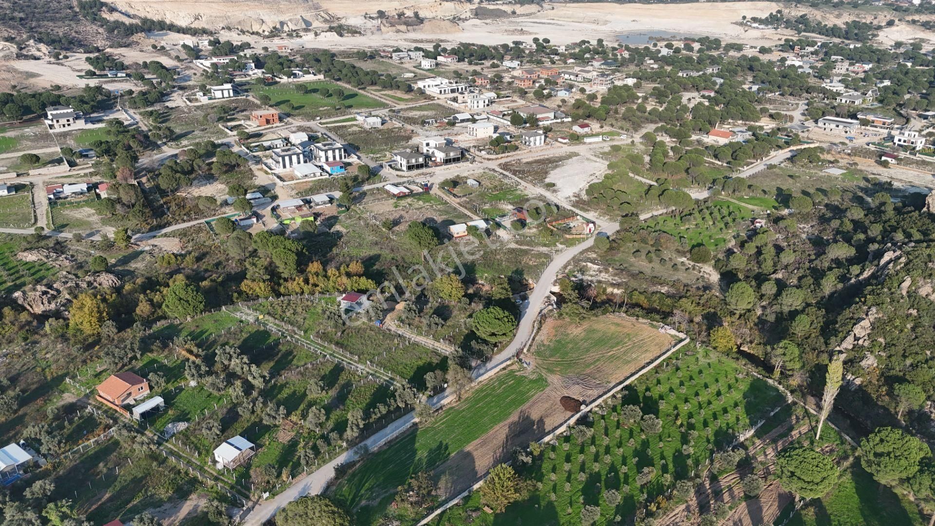 İzmir Menderes Künerde Tapudan Satışlı 536 M2 Elektrik Su Köşe Arsa - Görsel 23