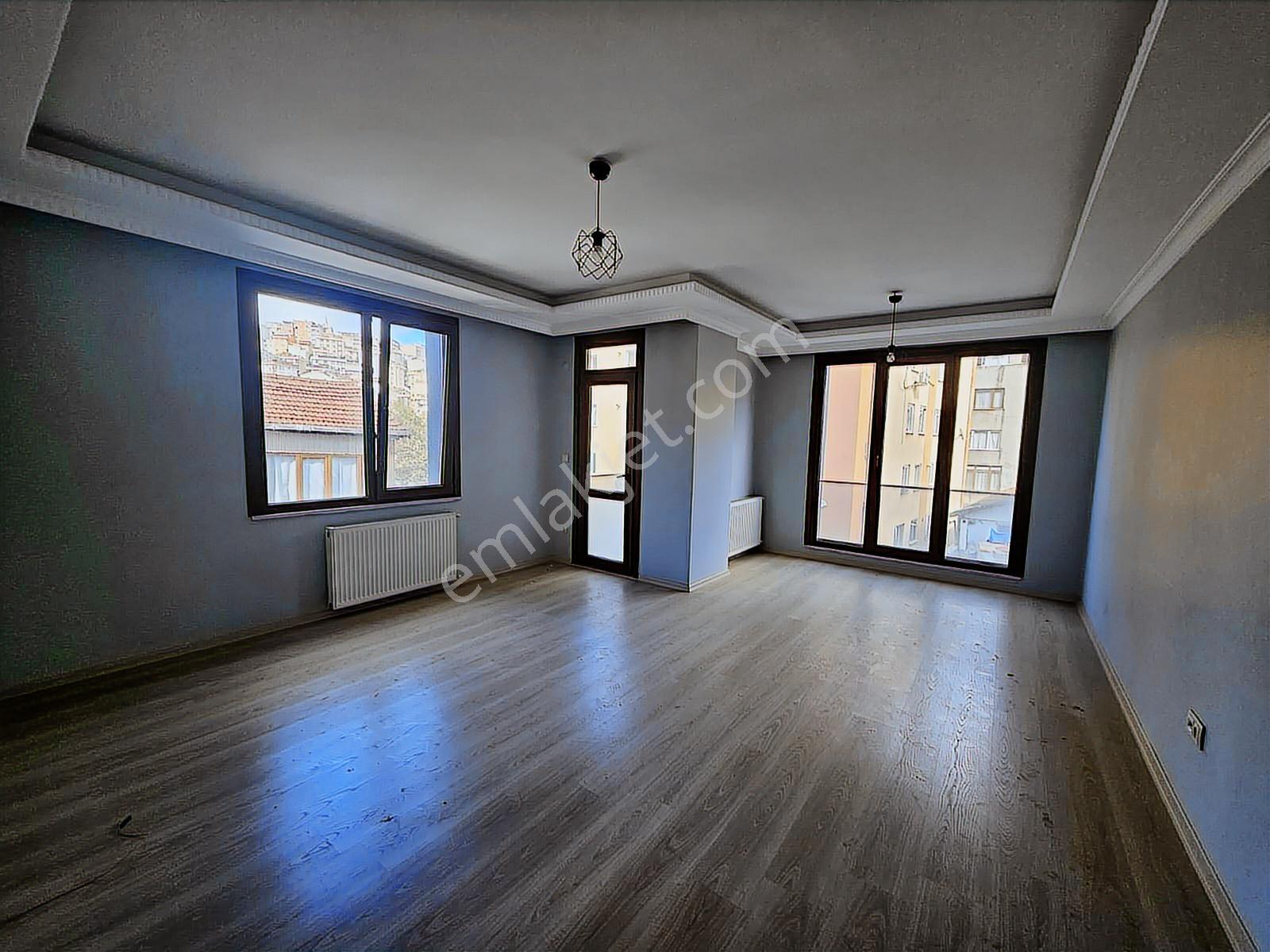 Kağıthane Hürriyet Mh Ebeveyn Banyolu Satılık 3+1 110m2 Daire - Görsel 6