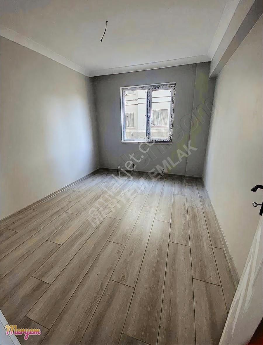 Beşikkada Düz Giriş Sıfır 3+1geniş Daire - Görsel 3