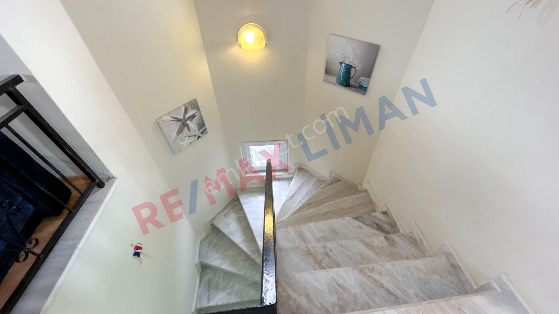 Edremit Güre Tahtakuşlar'da 3+1 Havuzlu Satılık Triplex Villa - Görsel 21