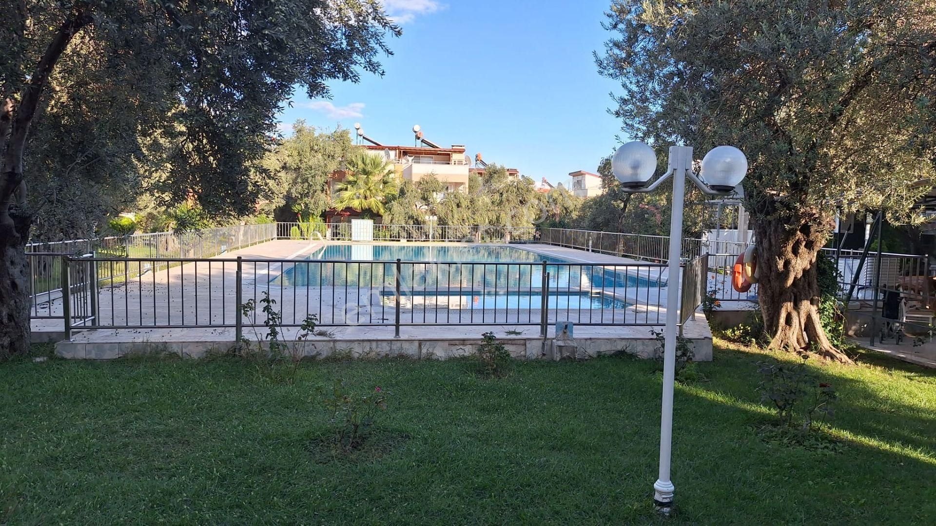 Edremit Güre Tahtakuşlar'da 3+1 Havuzlu Satılık Triplex Villa - Görsel 7