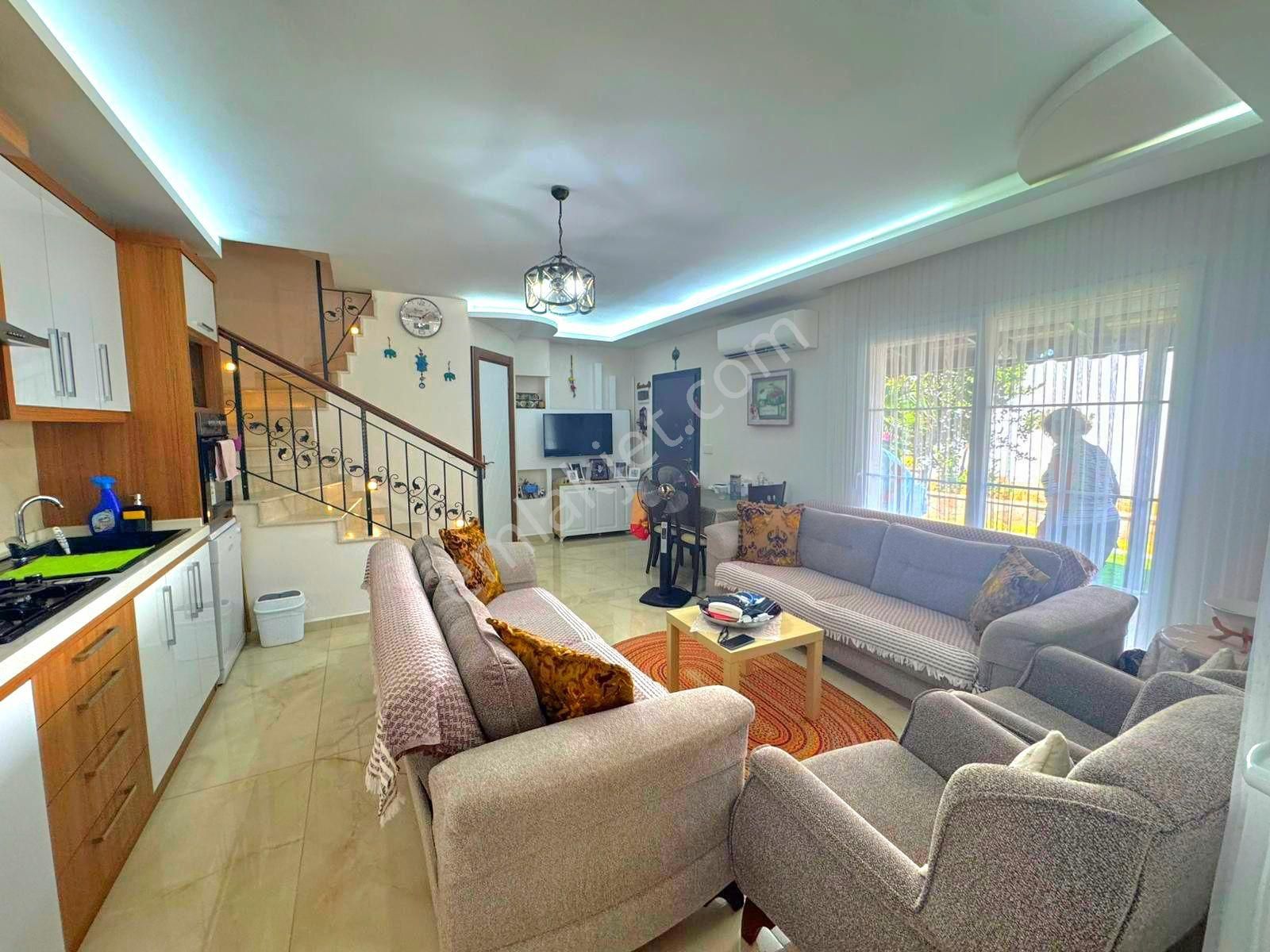 Kuşadasında Plaja Ve Avm'lere Yakın 3+1 Bahçeli Yazlık - Görsel 17