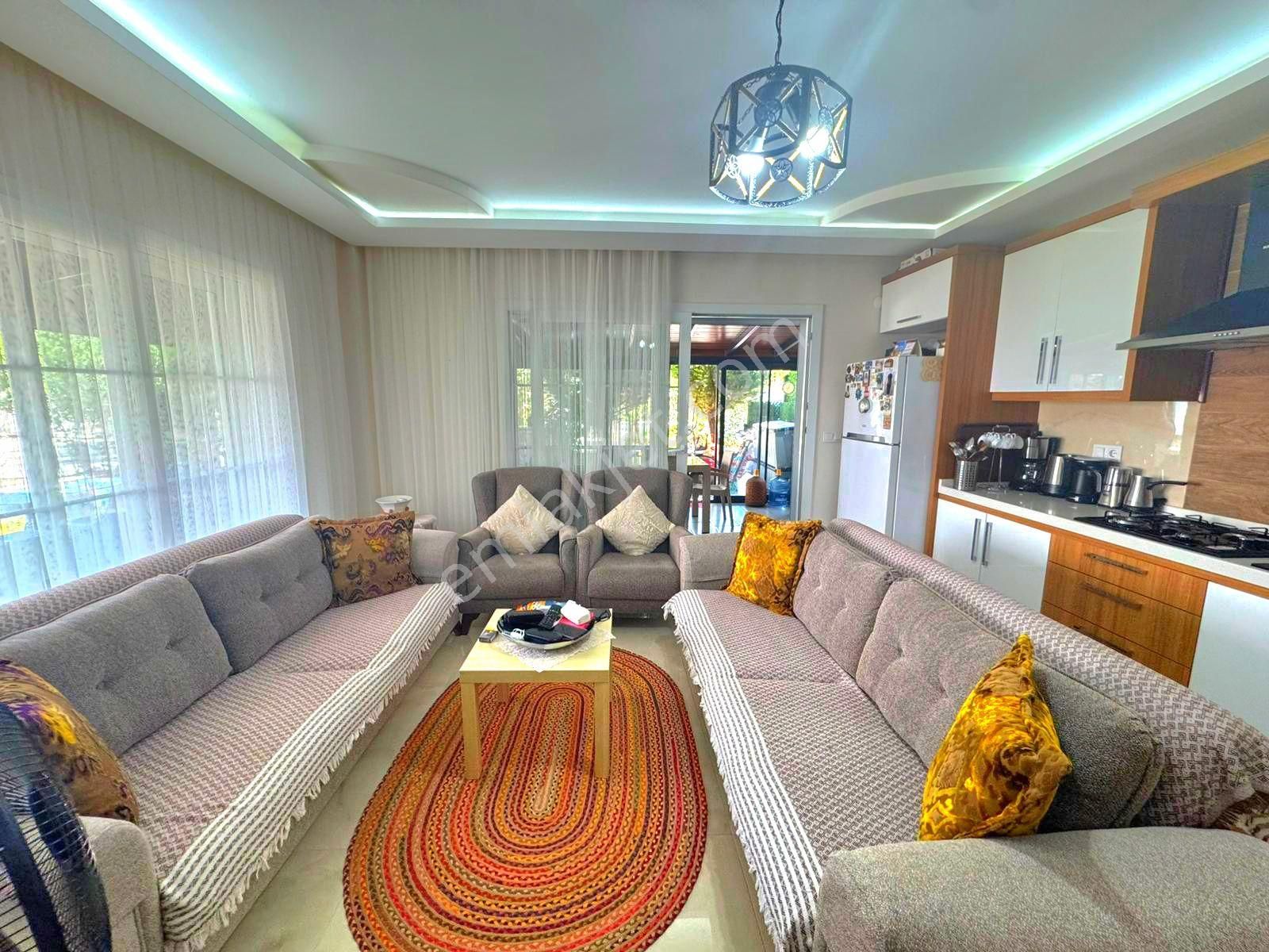 Kuşadasında Plaja Ve Avm'lere Yakın 3+1 Bahçeli Yazlık - Görsel 20