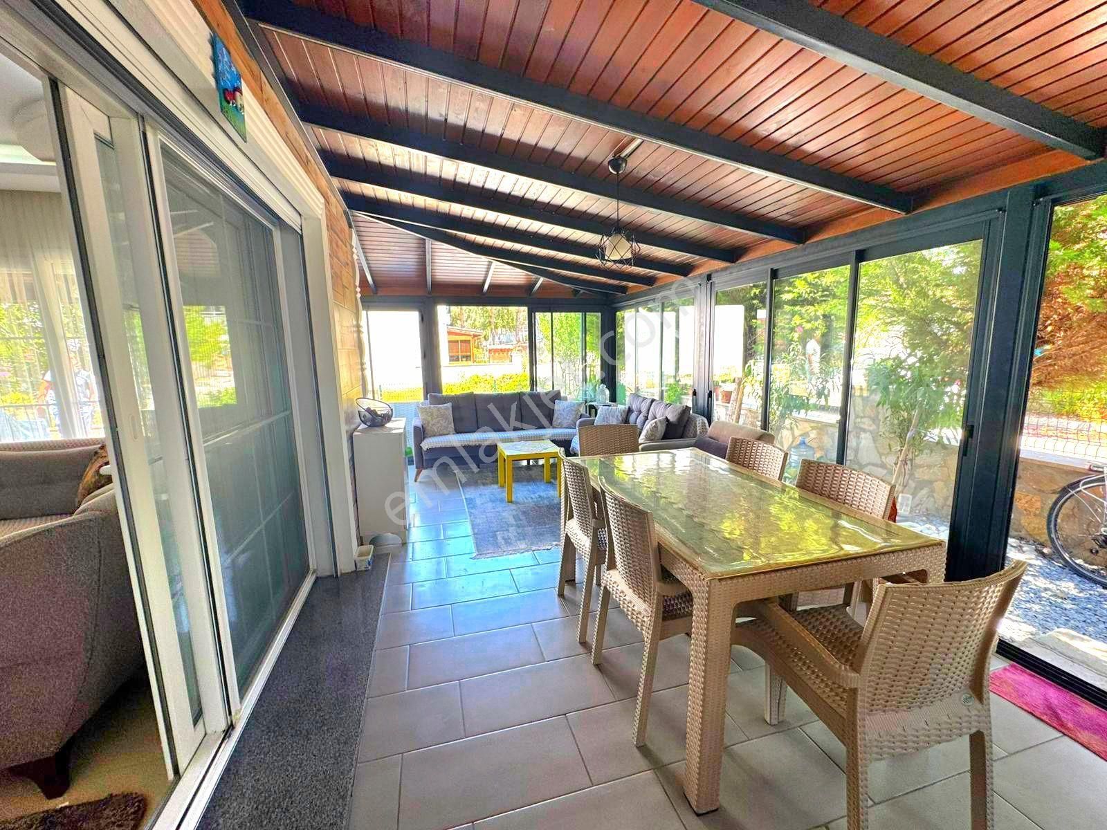 Kuşadasında Plaja Ve Avm'lere Yakın 3+1 Bahçeli Yazlık - Görsel 13