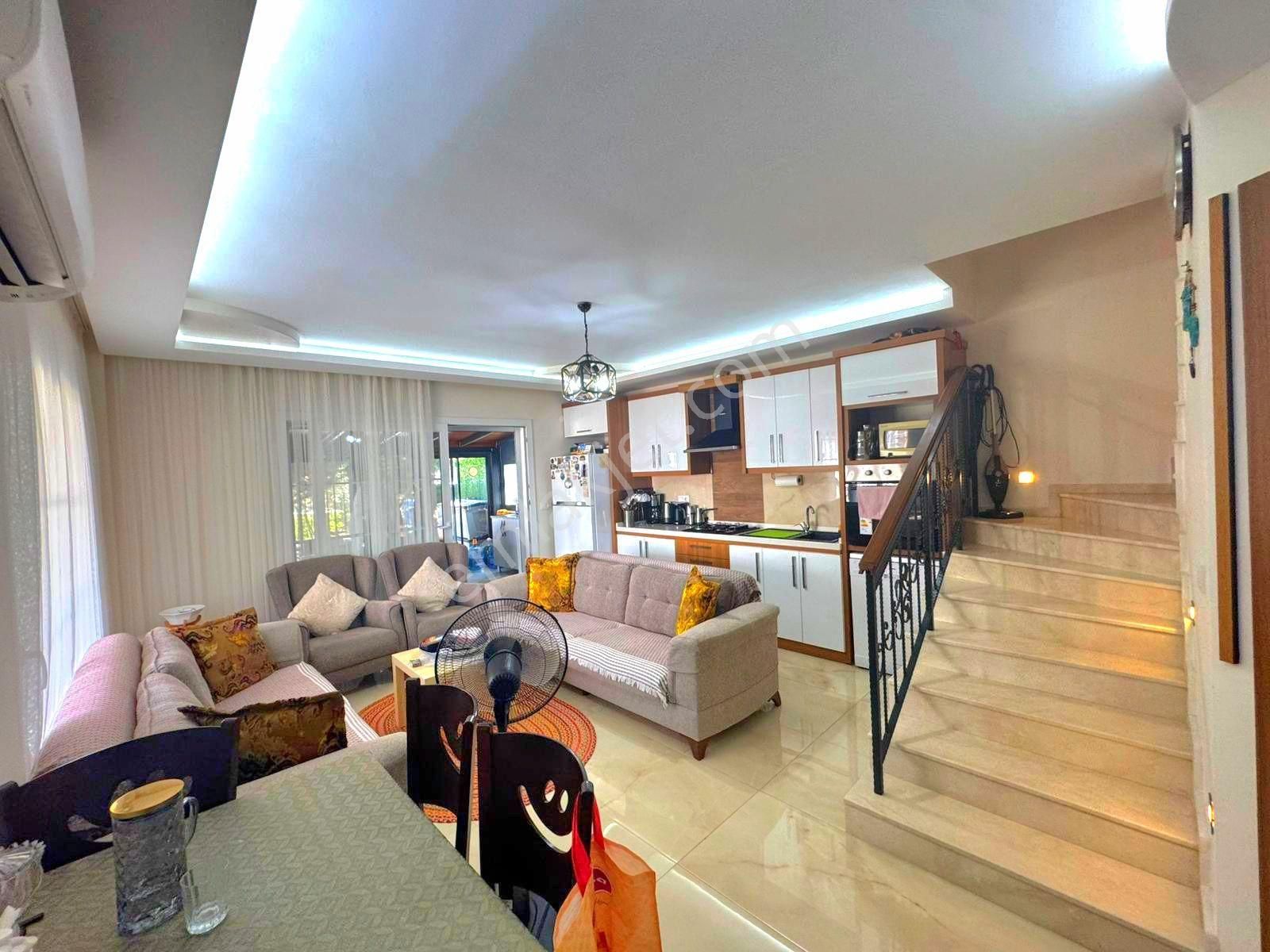 Kuşadasında Plaja Ve Avm'lere Yakın 3+1 Bahçeli Yazlık - Görsel 19