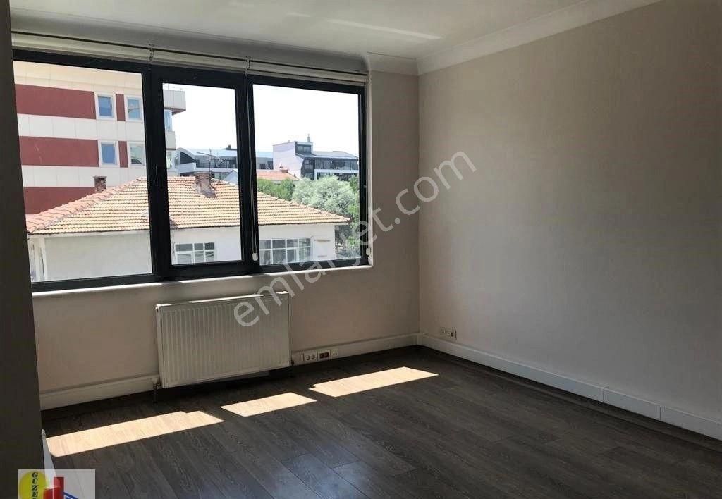 Mustafa Kemal Mahallesinde Köşe Bina Keyifli Ofis - Görsel 31