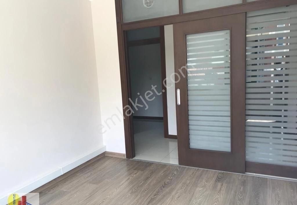 Mustafa Kemal Mahallesinde Köşe Bina Keyifli Ofis - Görsel 27