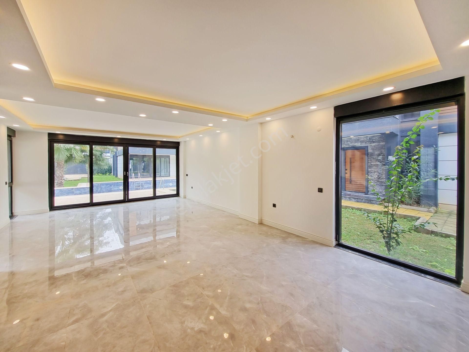 Gökhan Üçgün'den Düzlerçamı, Site İçinde, Müstakil Sıfır Villa - Görsel 3