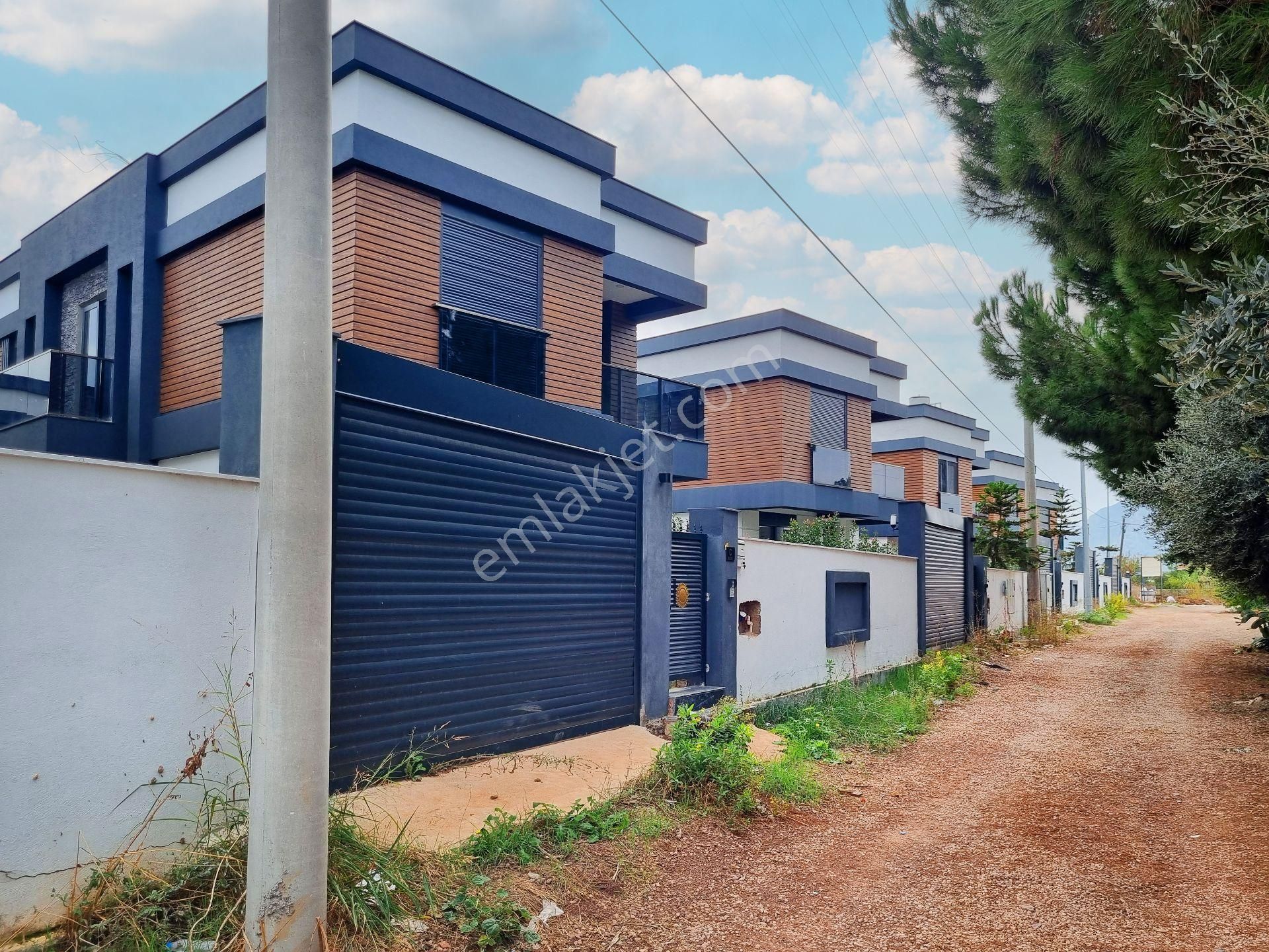 Gökhan Üçgün'den Düzlerçamı, Site İçinde, Müstakil Sıfır Villa - Görsel 27