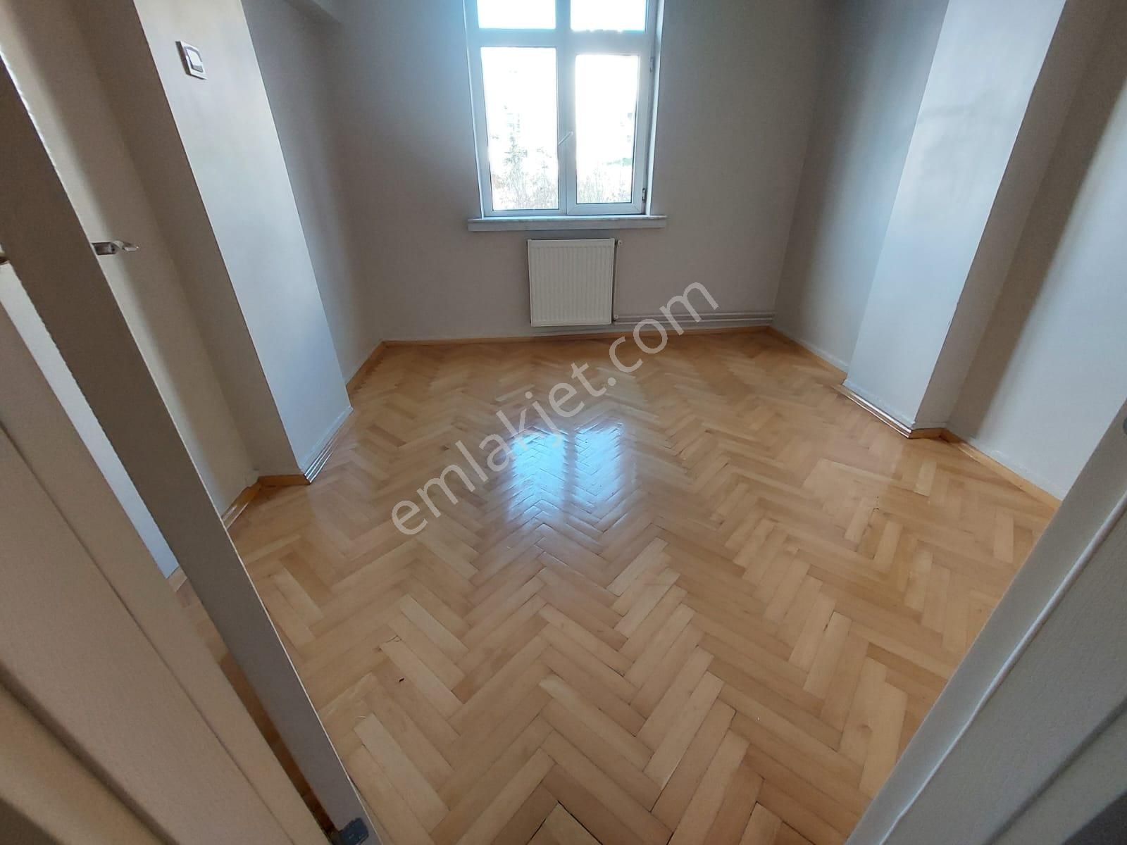 Göraldan Çetin Emeç Yakını Öveçler Vadisi Yanı Ara Kat 3+1 Full Yapılı - Görsel 14