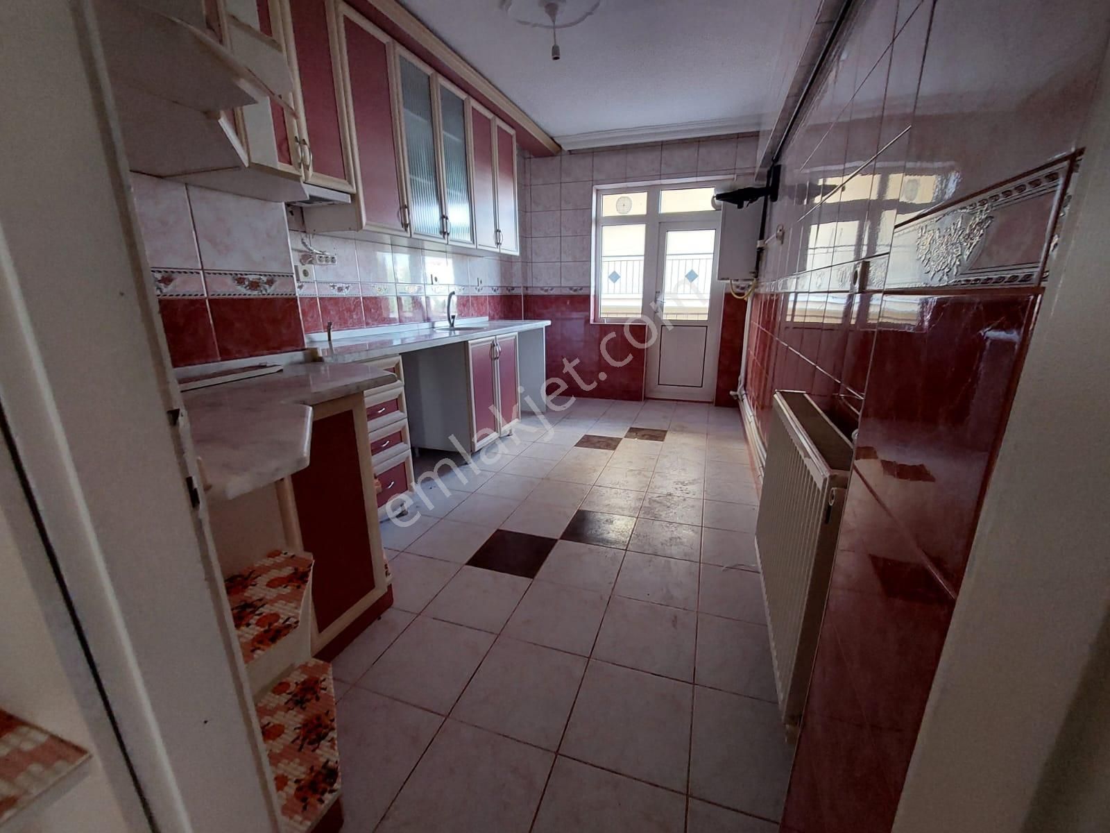 Göraldan Çetin Emeç Yakını Öveçler Vadisi Yanı Ara Kat 3+1 Full Yapılı - Görsel 17