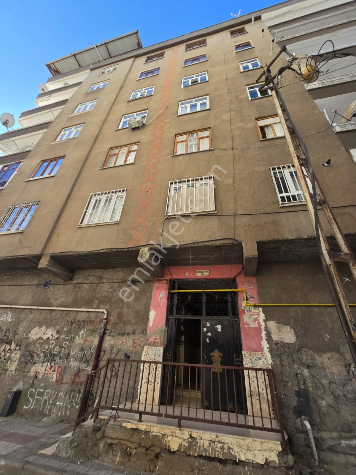 Rota'dan Satılık 3+1 Daire/ Bakımlı/ Peynir Pazarı Arkası/bağlar-şey Şamil Mah. - Görsel 26