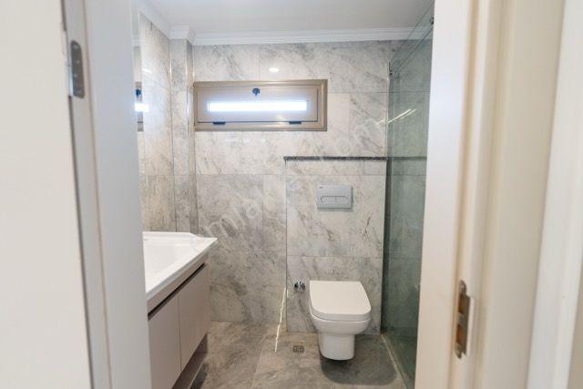 Kuşadası Soğucak Sahilde Denize Yakın Özel Havuzlu 4+1 Villa - Görsel 20