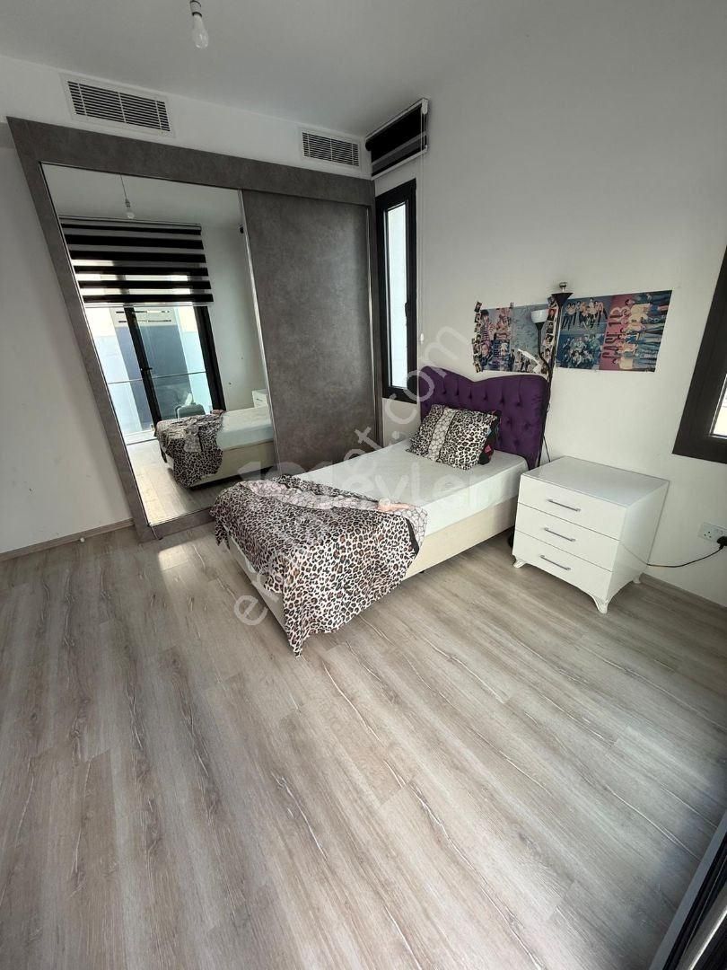 Lefkoşa Yenikent Bölgesinde Kiralık 3+1 Full Eşyalı Duplex Havuzlu Villa Kirası İse £2.500 Den - Görsel 12