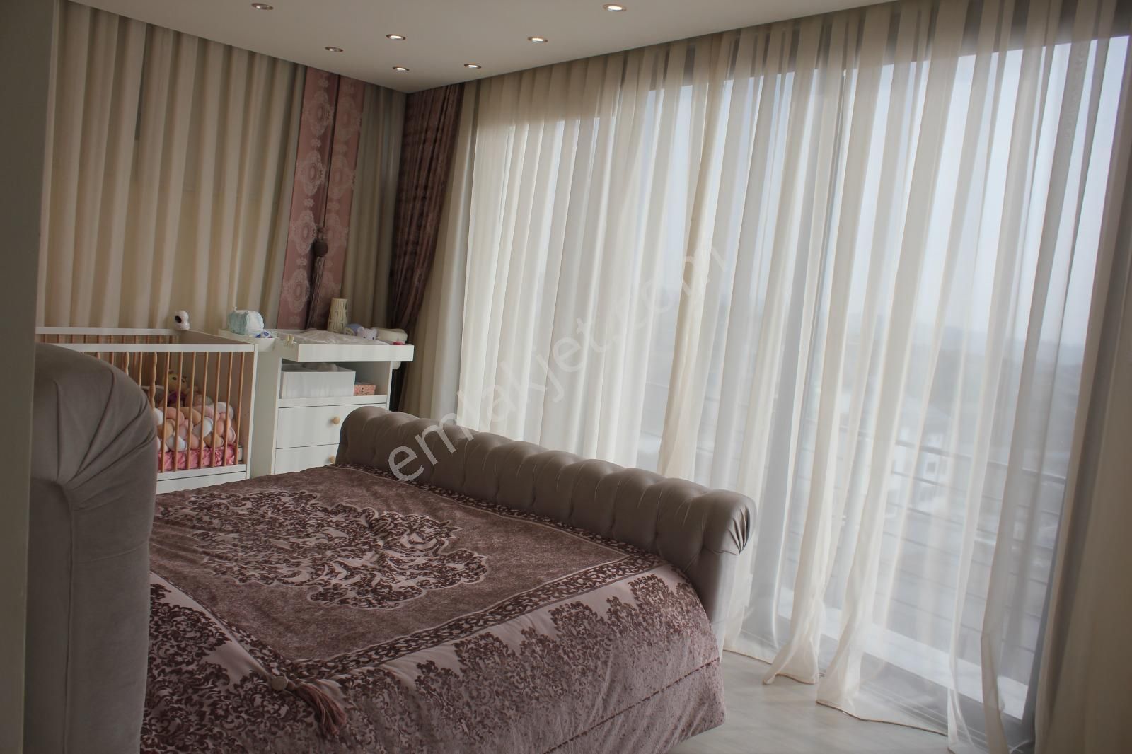 Lefkoşa Gönyeli Baraj Bölgesi Satılık Büyük Geniş Bahçeli Türk Koçanlı 5+1 Triplex Villa £480.000 - Görsel 14