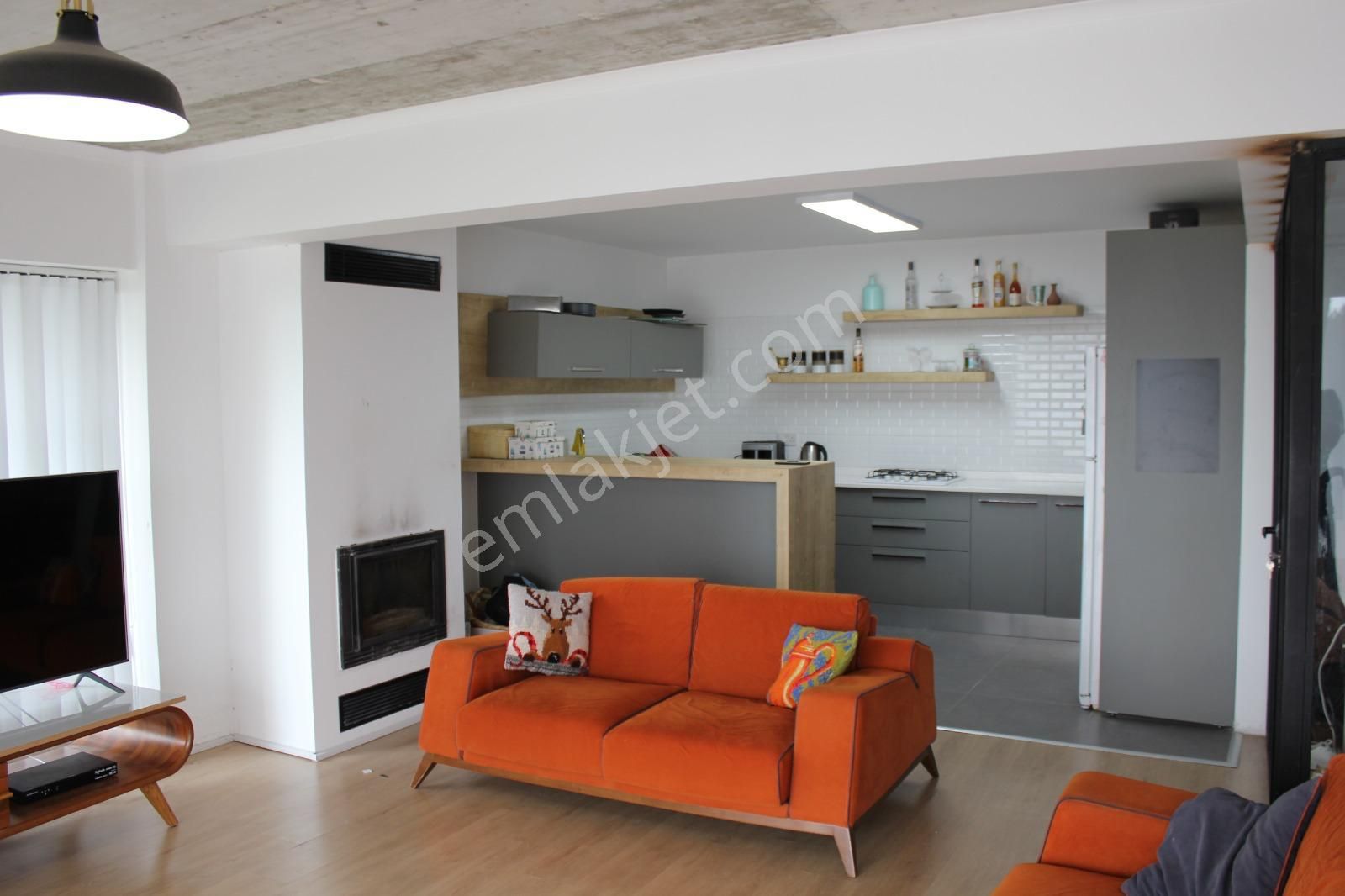 Lefkoşa Gönyeli Baraj Bölgesi Satılık Büyük Geniş Bahçeli Türk Koçanlı 5+1 Triplex Villa £480.000 - Görsel 3