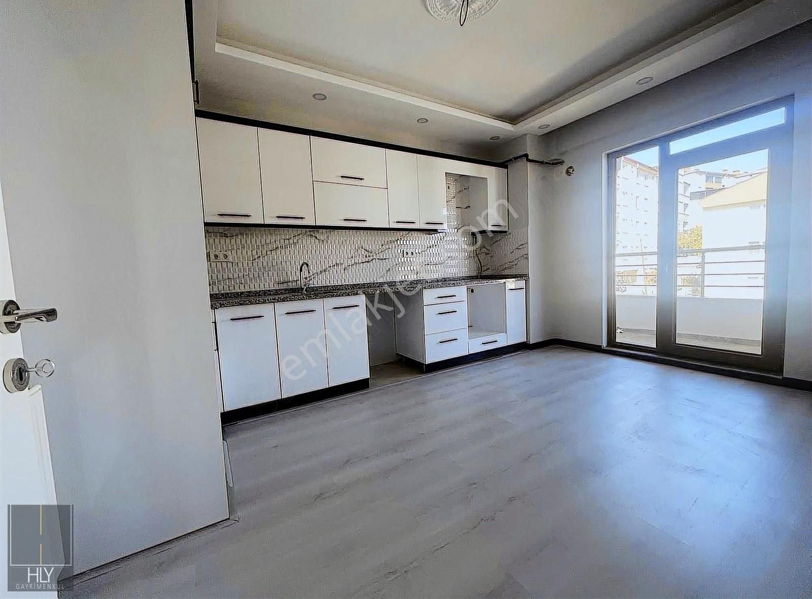 Hly Gayrimenkulden Yıldız Mahallesinde Satılık 4+1 Sıfır Daire - Görsel 7