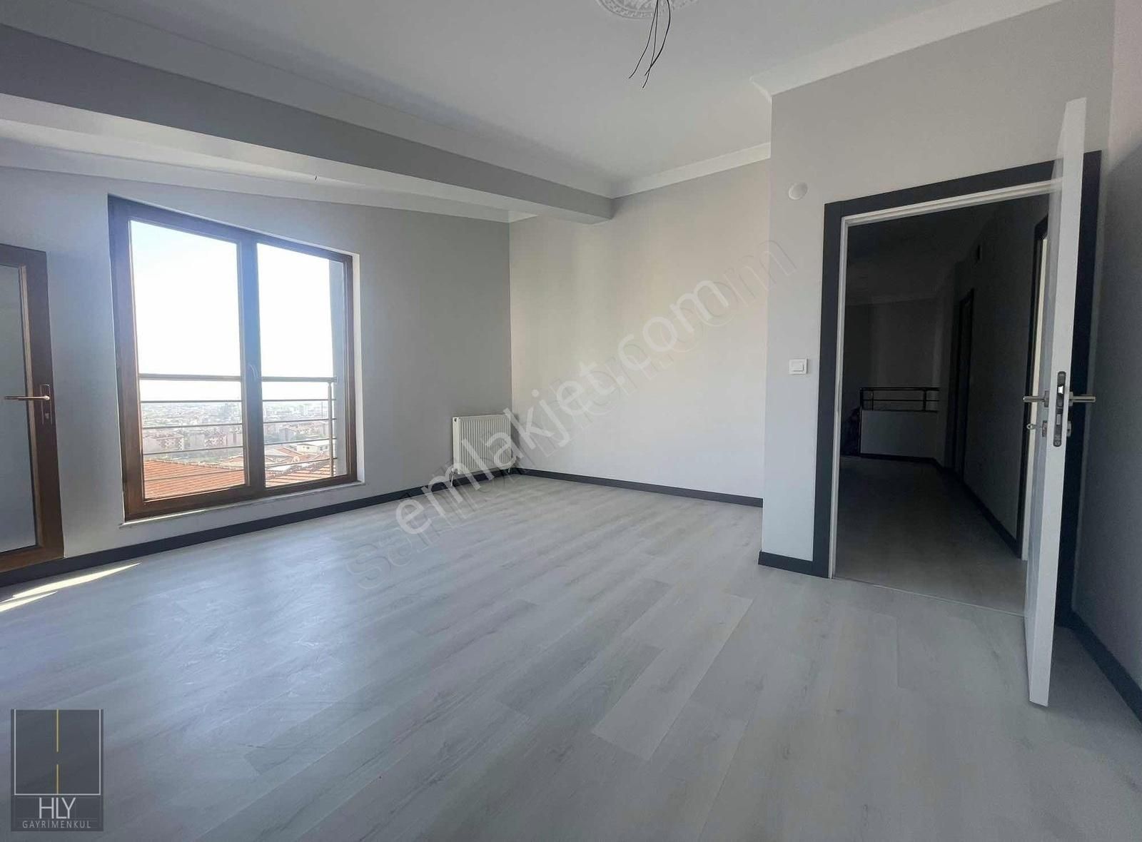 Hly Gayrimenkulden Yıldız Mahallesinde Satılık 4+1 Sıfır Daire - Görsel 23