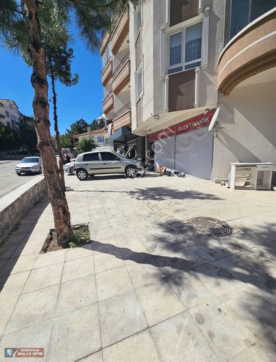 Piyade'de Cadde Üzeri Kiracılı Depolu 120m2 Dükkan - Görsel 3