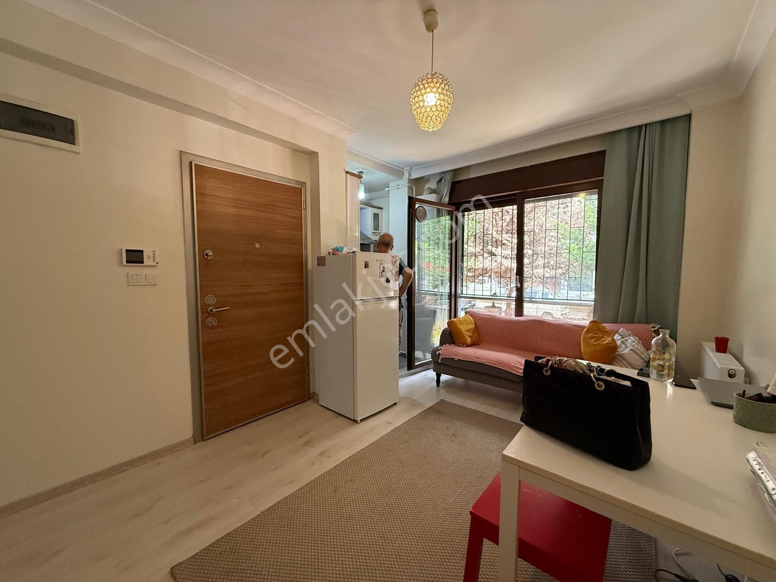 Suadiye'de Bahçe Kullanımlı Minibüs Caddesine Yakın 1+1 40m² - Görsel 5