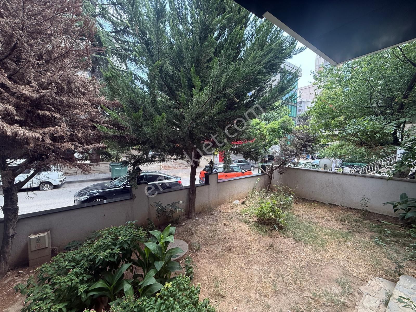 Suadiye'de Bahçe Kullanımlı Minibüs Caddesine Yakın 1+1 40m² - Görsel 22