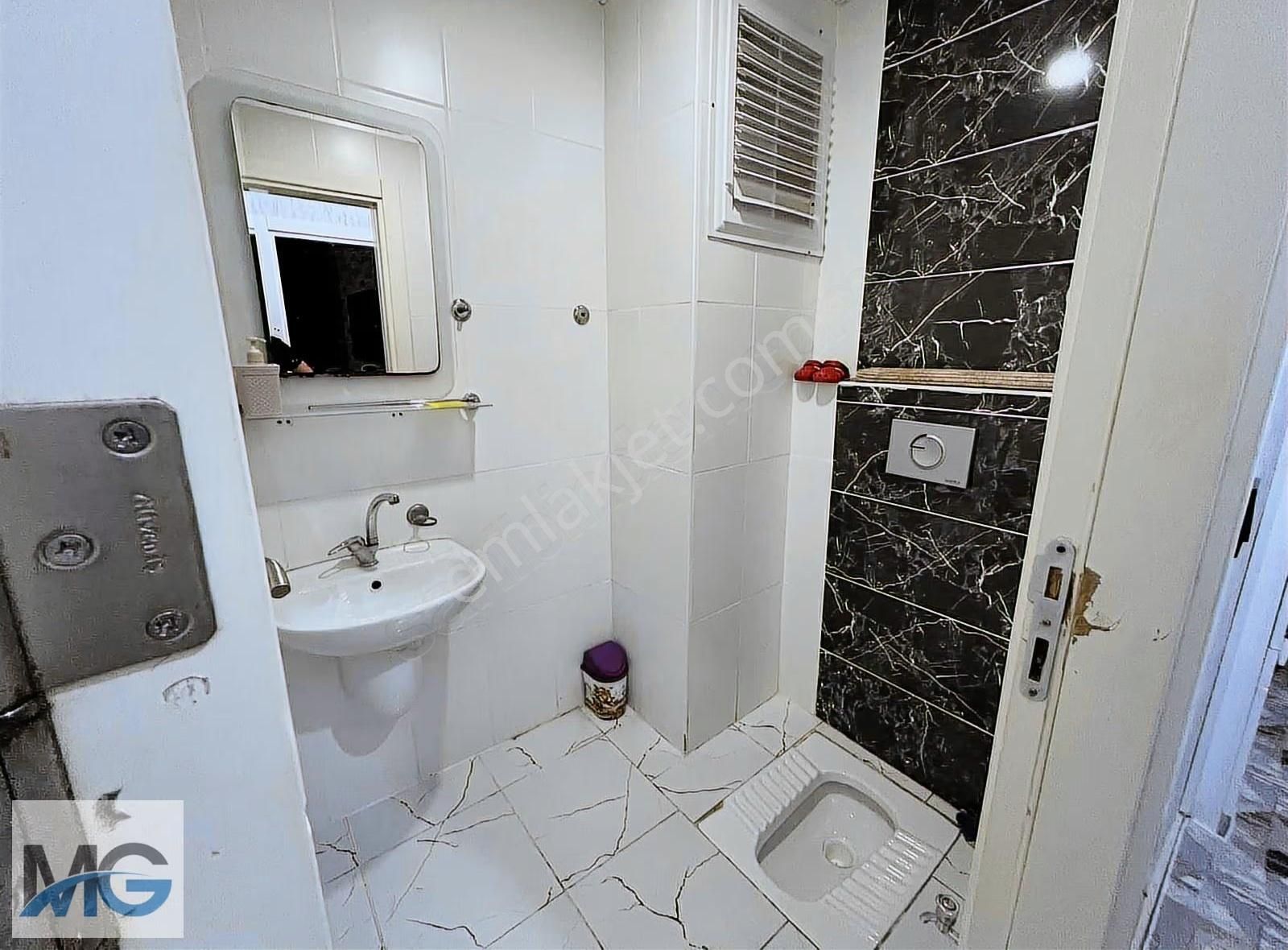 Ilıca Da Konumu Güzel 5 Yıllık 3+1 Ara Kat Konumunda Daire - Görsel 3