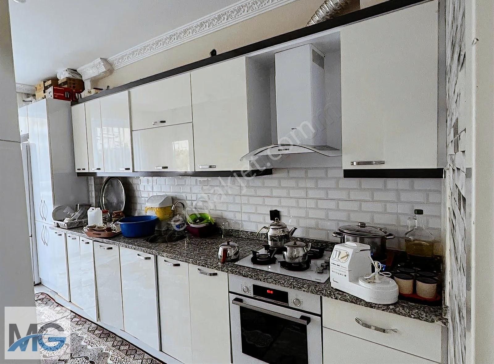 Ilıca Da Konumu Güzel 5 Yıllık 3+1 Ara Kat Konumunda Daire - Görsel 6