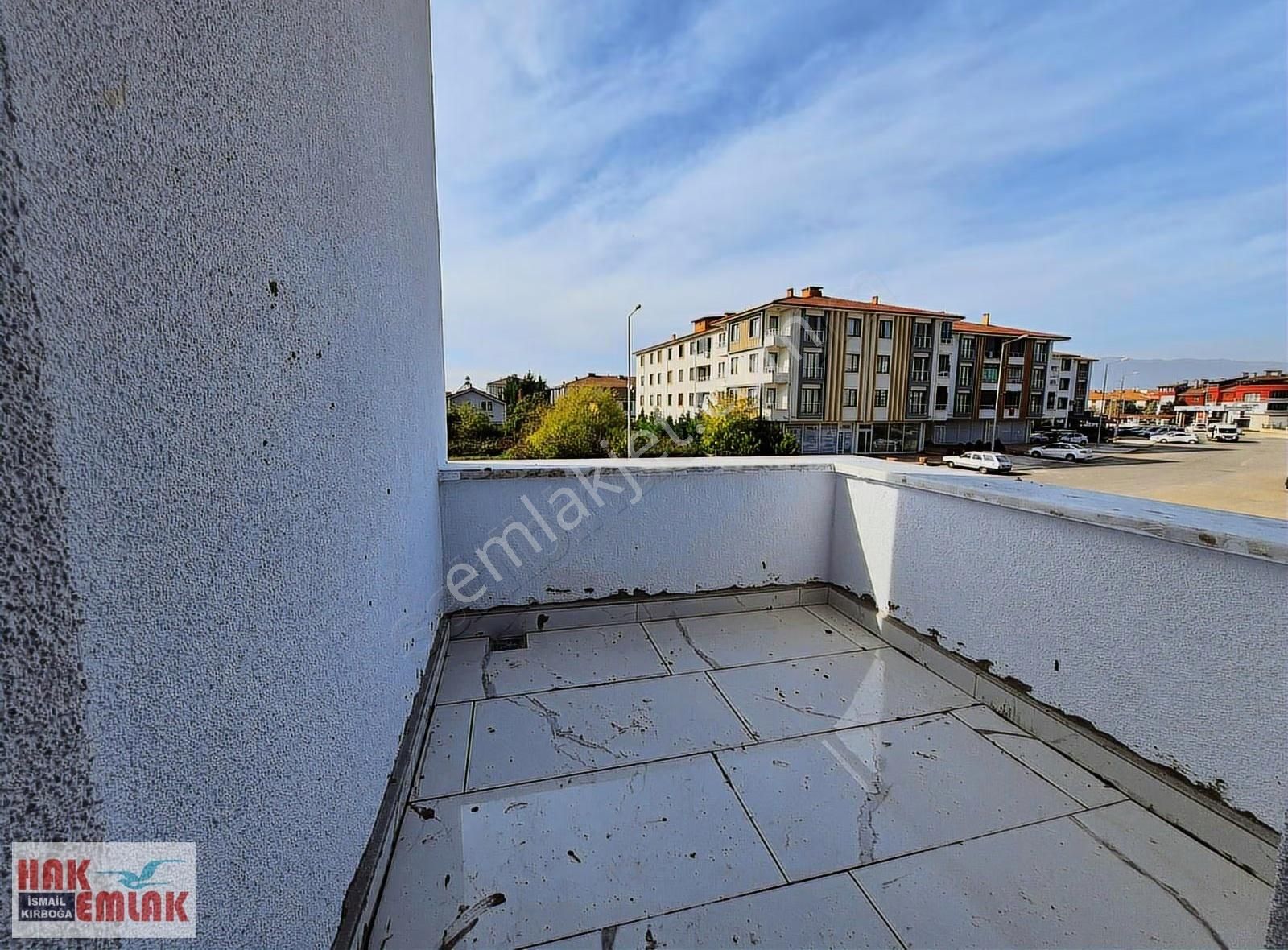 Hak Emlak'tan Prestij Konutları 1 Yanı Satılık 3+1 Geniş Daire - Görsel 27