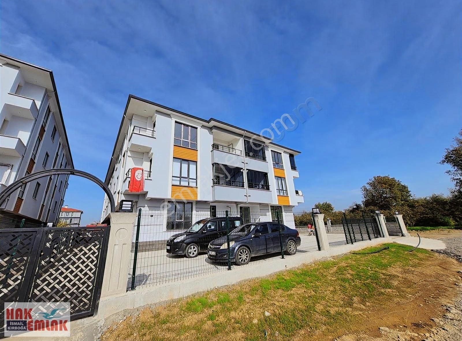 Hak Emlak'tan Prestij Konutları 1 Yanı Satılık 3+1 Geniş Daire - Görsel 25