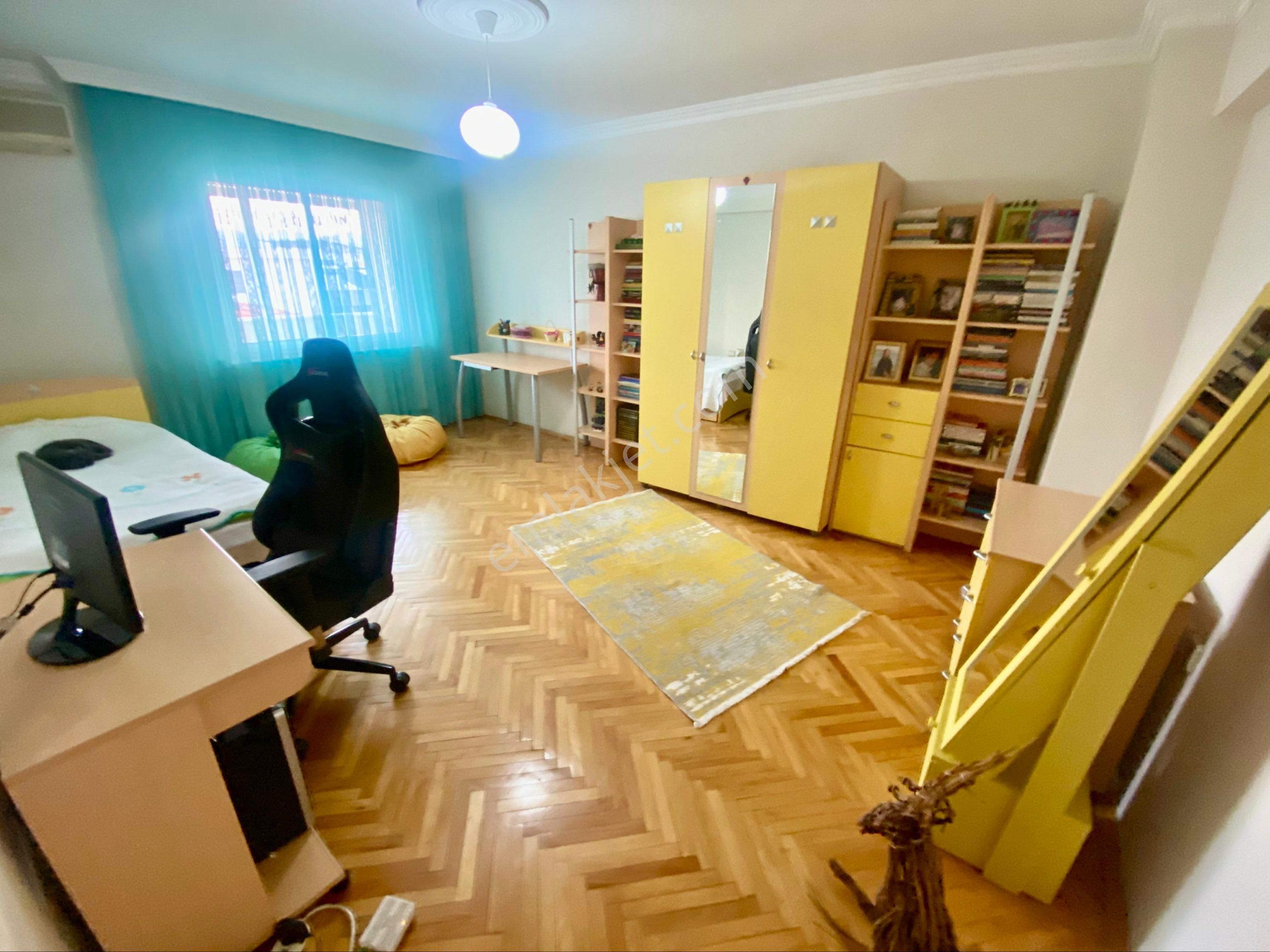 Zübeyde Hanım Park Yanı, Bulvar Üzeri, Geniş Ve Ferah 3+1 Daire - Görsel 22