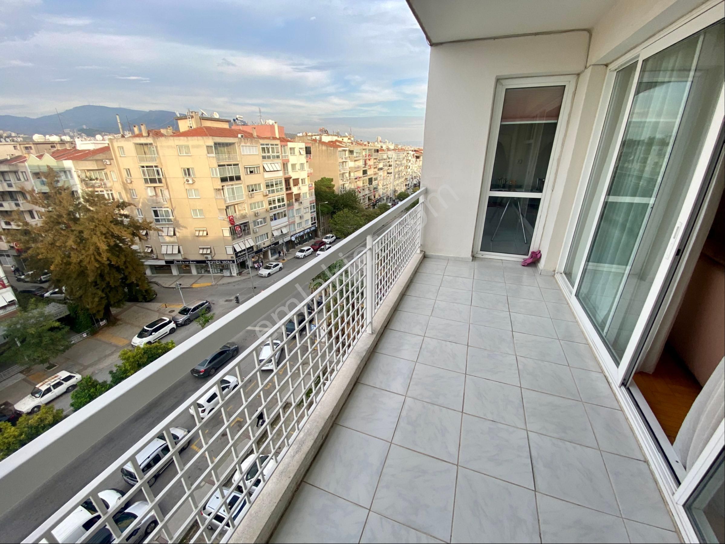 Zübeyde Hanım Park Yanı, Bulvar Üzeri, Geniş Ve Ferah 3+1 Daire - Görsel 6