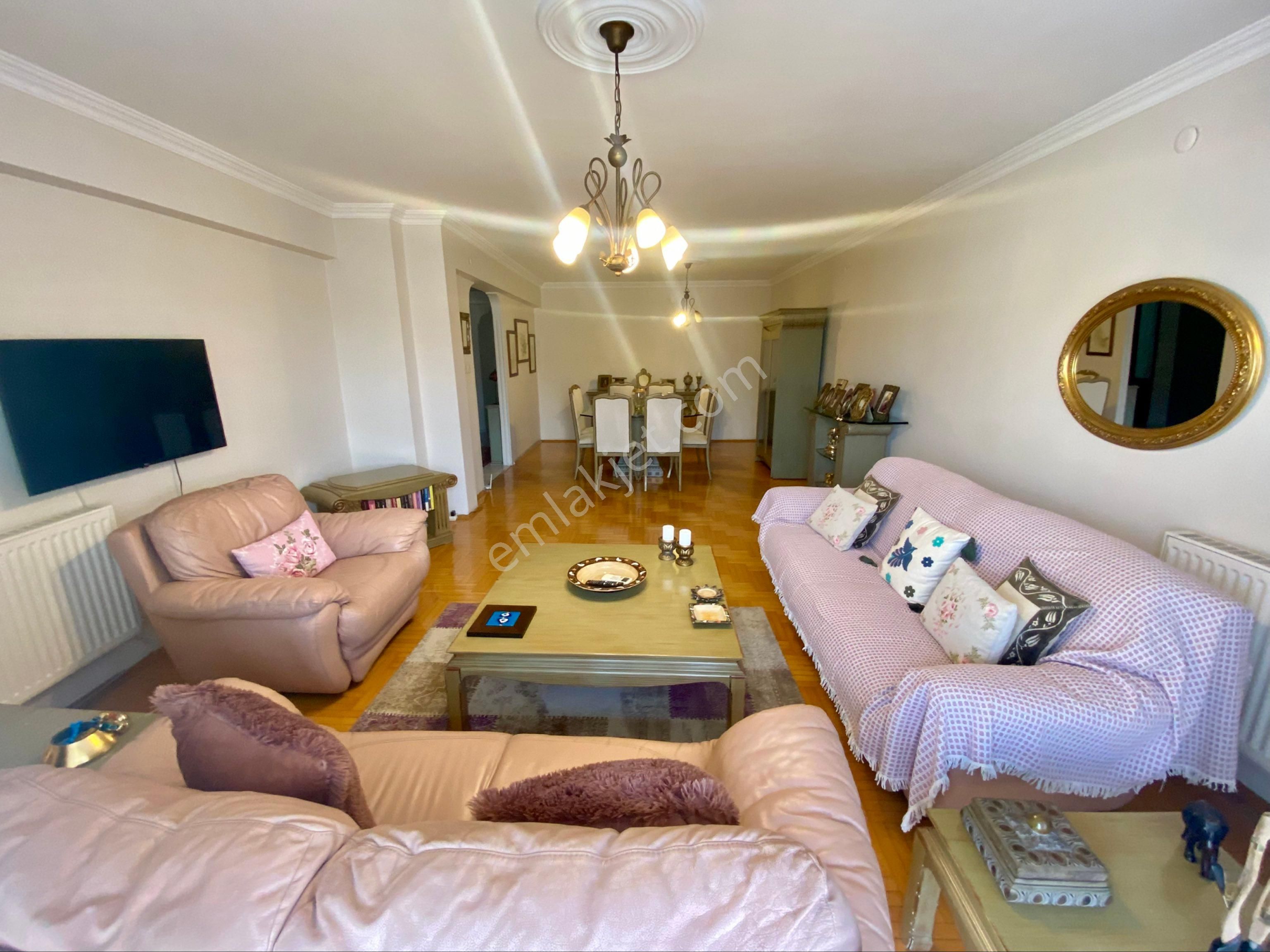 Zübeyde Hanım Park Yanı, Bulvar Üzeri, Geniş Ve Ferah 3+1 Daire - Görsel 3