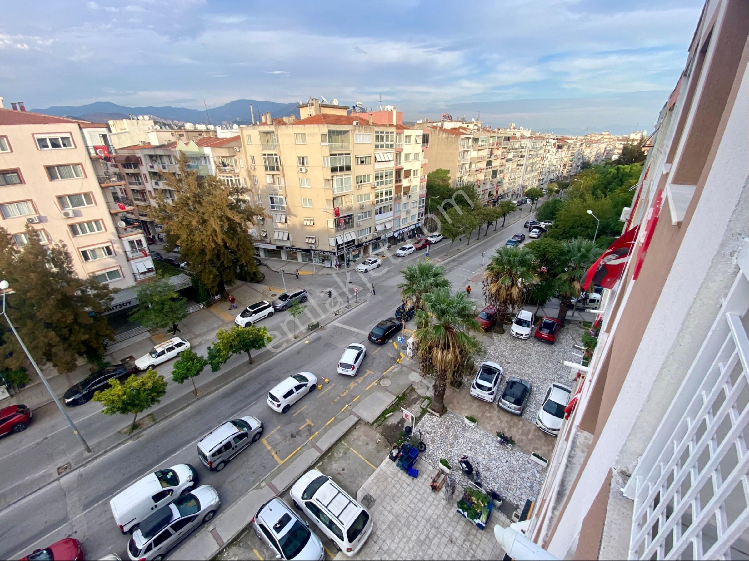 Zübeyde Hanım Park Yanı, Bulvar Üzeri, Geniş Ve Ferah 3+1 Daire - Görsel 7