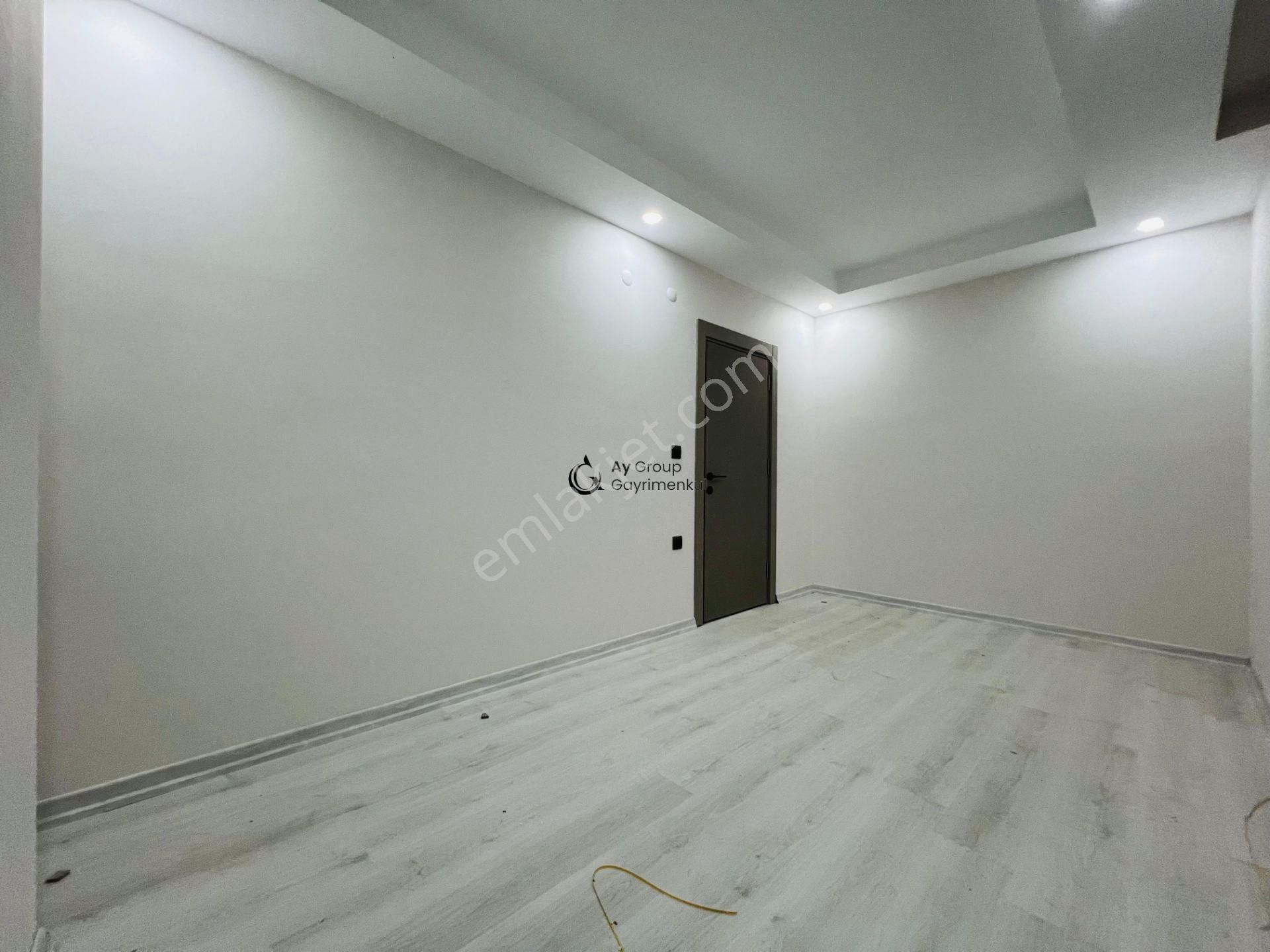 Antalya Varsak Tramvaya Yürüme Mesafede 2+1 Katta Sıfır Daire - Görsel 8