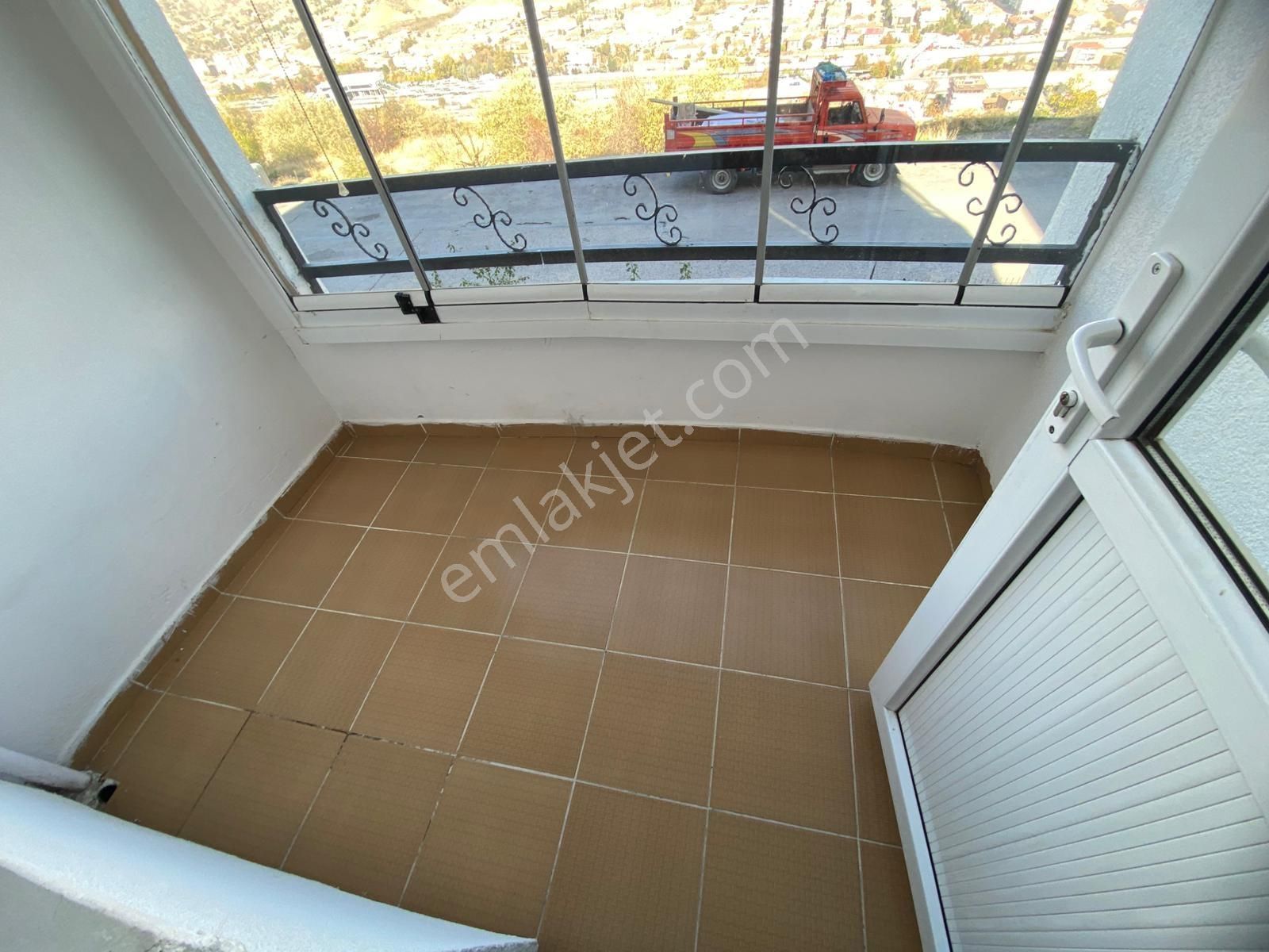꧁▇yılmaz'dan▇꧂cadde Yakını Manzaralı Kiralık 3+1 Daire - Görsel 3